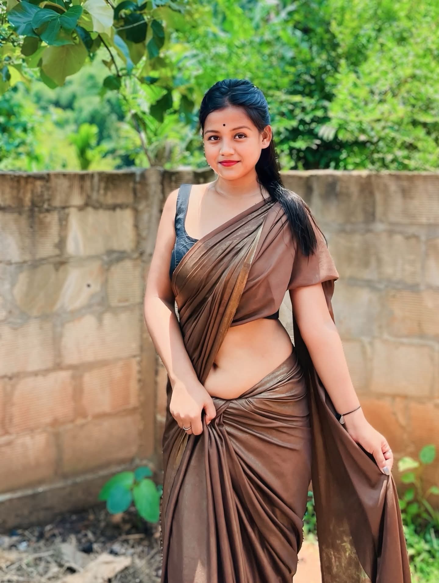 Aradya independent in varanasi