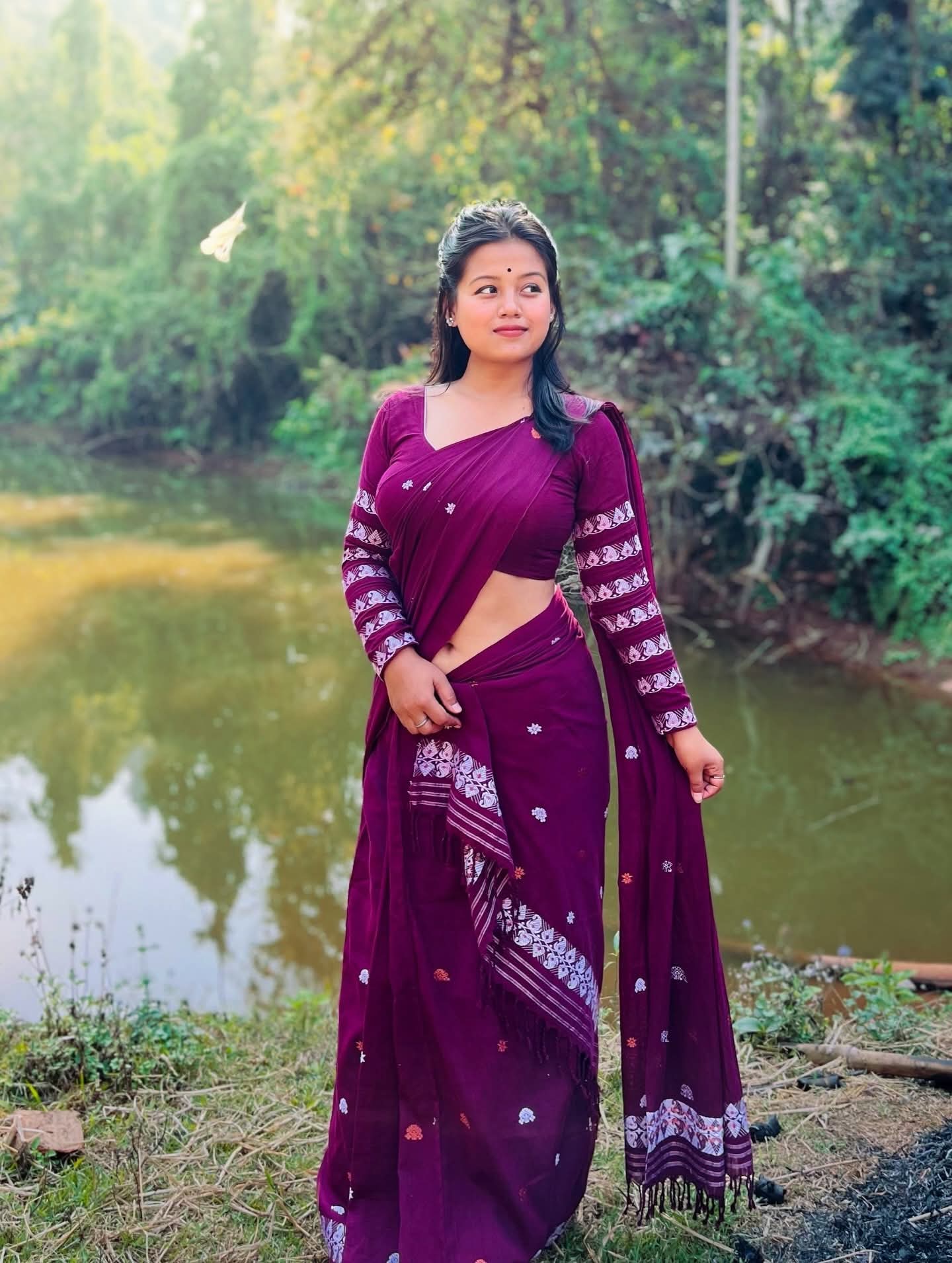 Aradya independent in varanasi thumbnail 2