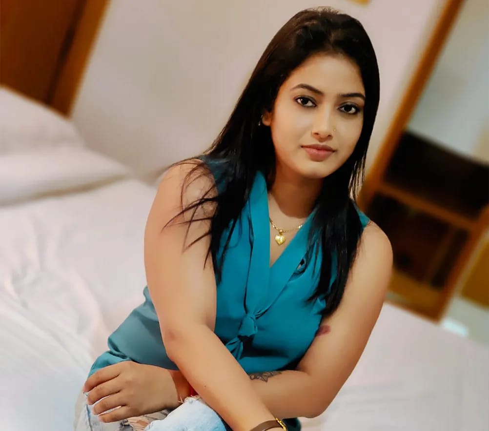 Janvi kaushik independent in bagalkot image 2