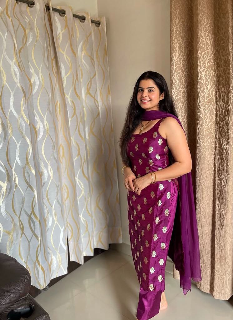 Sanya kapoor vip in koramangala banglore thumbnail 2